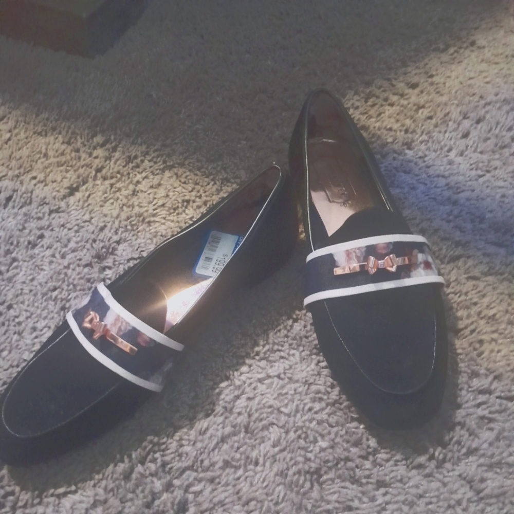 Ted Baker dress flats size 8.5 (39)